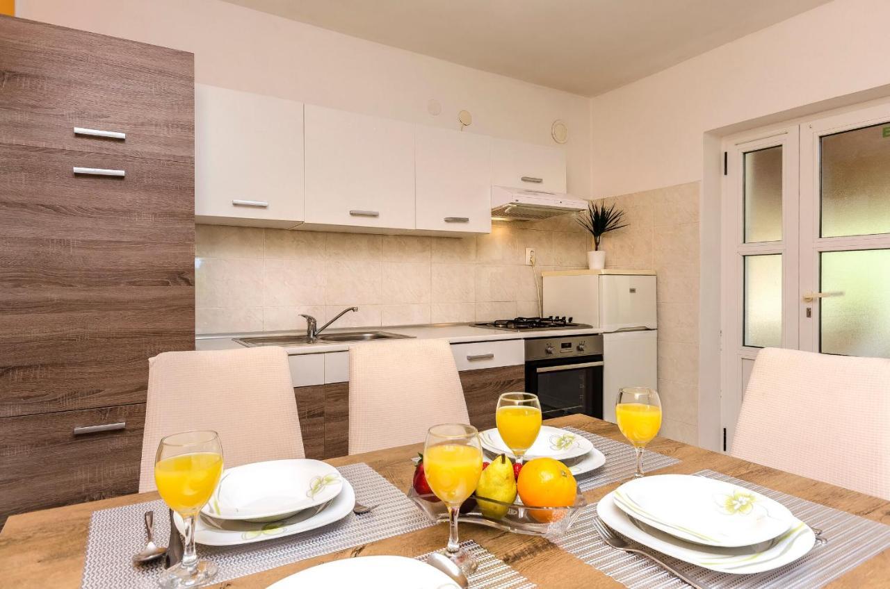 Apartments Ante Vodice Exterior foto